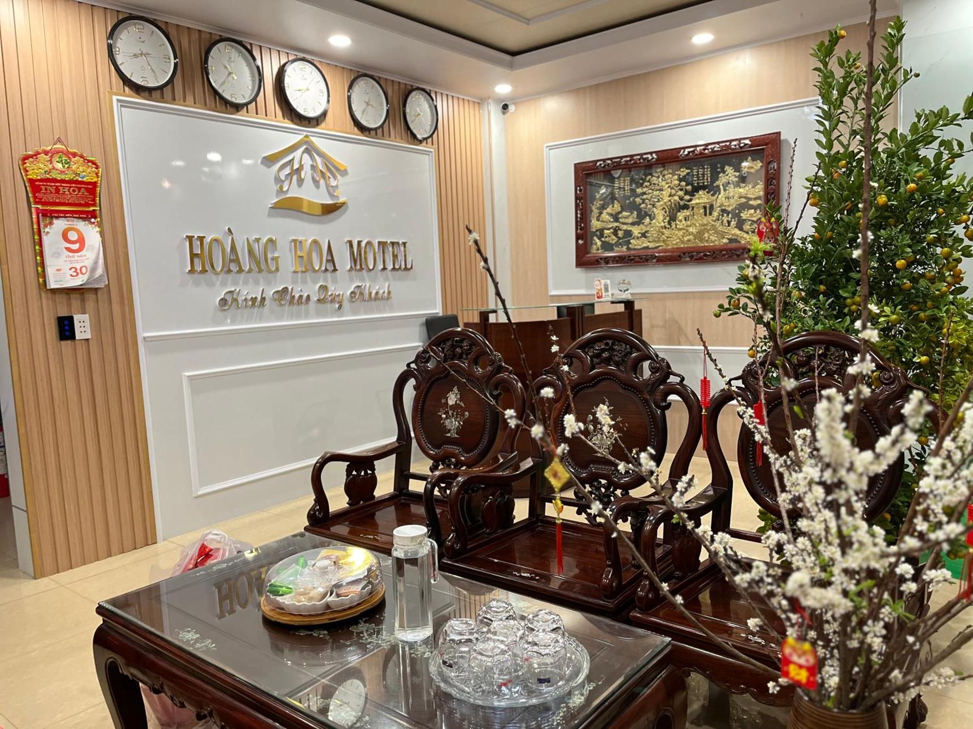 Nhà Nghỉ Hoàng Hoa Buôn Ma Thuột Esterno foto